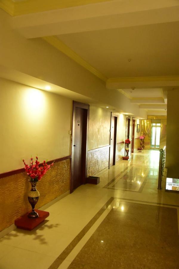 Hotel Shiv International Bhachau Dış mekan fotoğraf